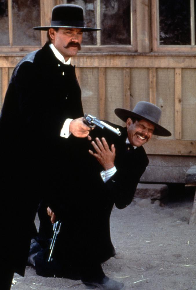 Тумстоун: Легенда дикого запада (1993)