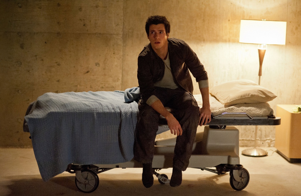 Кадры из Рухнувшие небеса (2011)