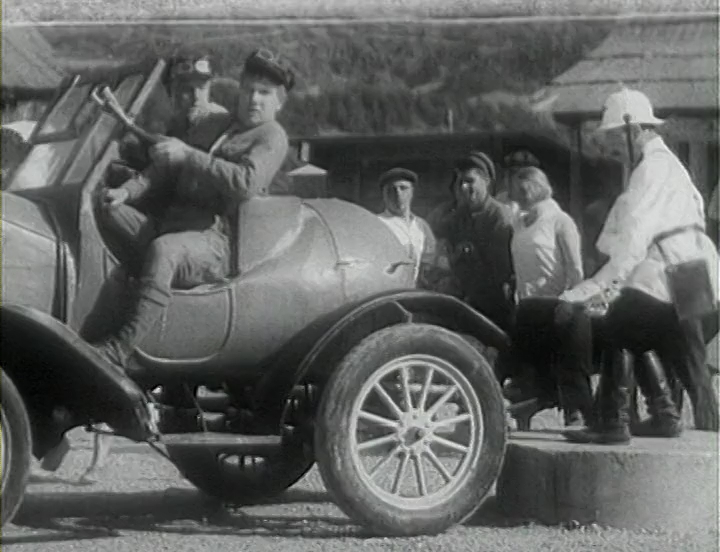 Кадры из Однажды летом (1936)