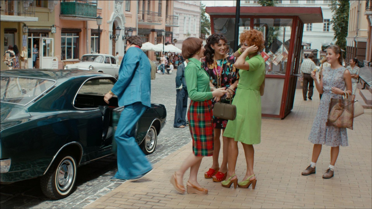 Кадры из Манекенщица (2014)