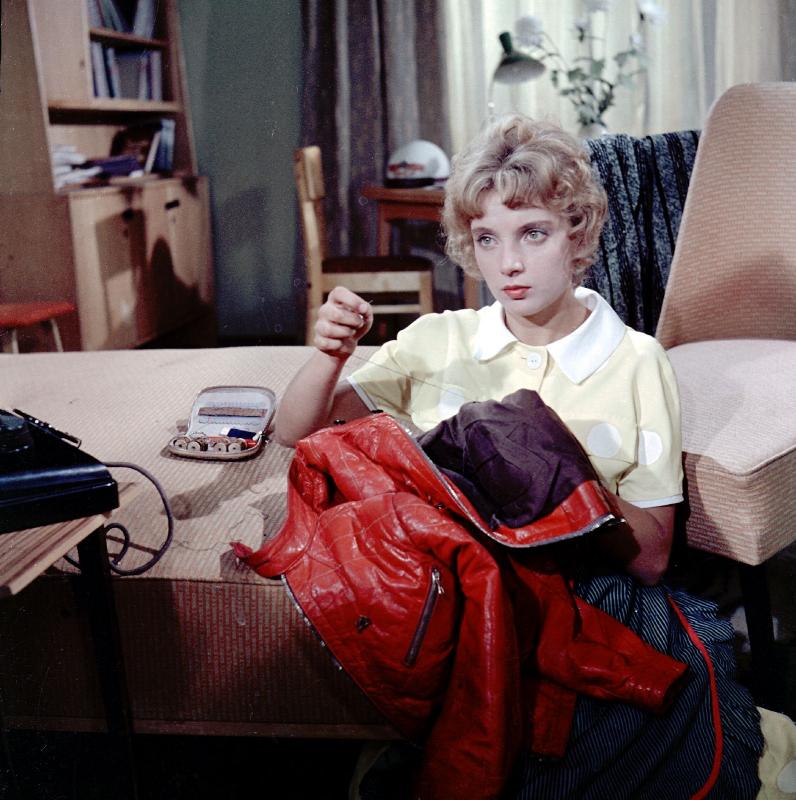 Кадры из Опасные повороты (1961)