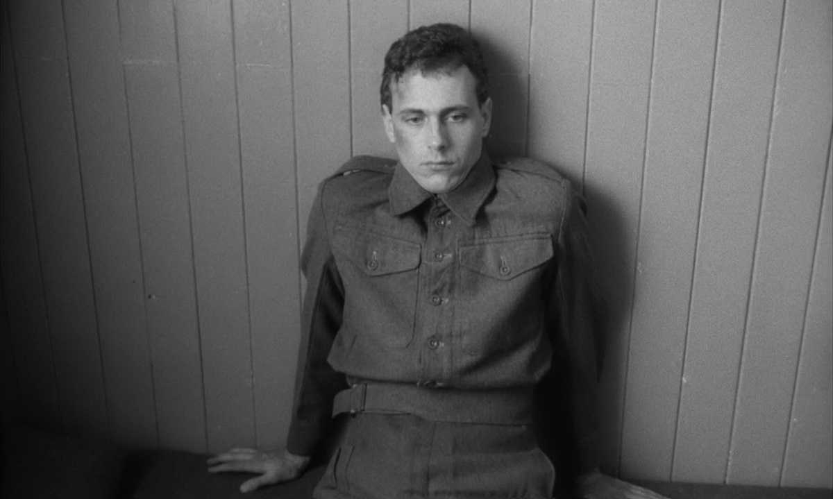 Кадры из Повелитель (1978)