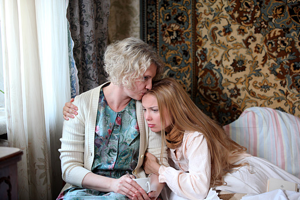 Кадры из Ласточкино гнездо (2012)