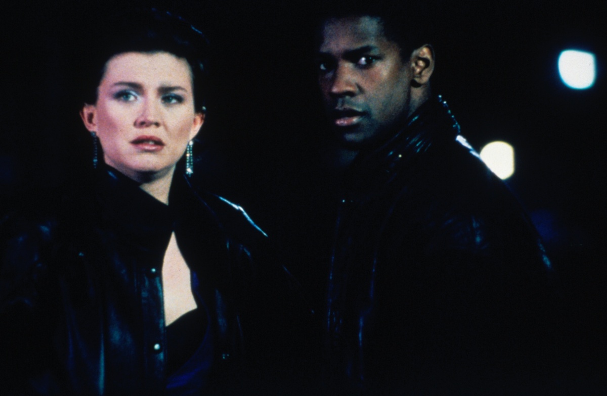 Кадры из За королеву и страну (1988)