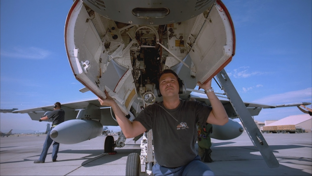 Кадры из Боевые пилоты: Операция &laquo;Красный флаг&raquo; (2004)