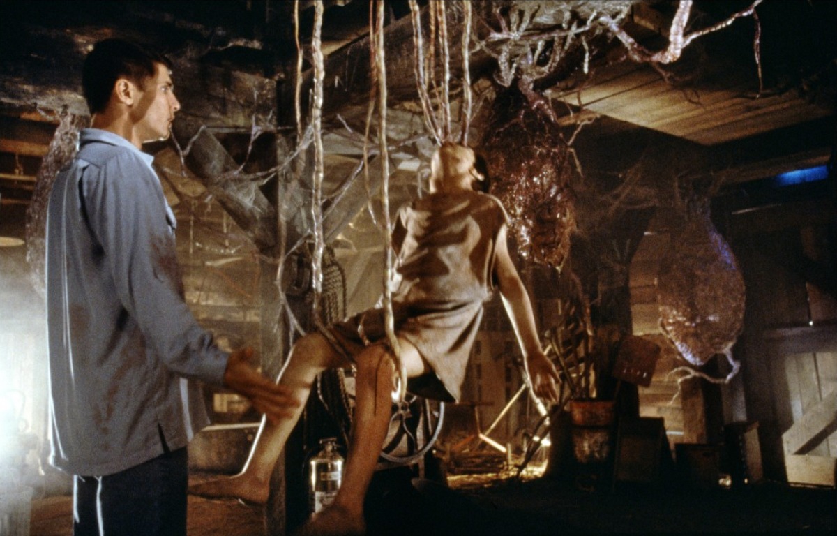 Кадры из Особь 2 (1998)