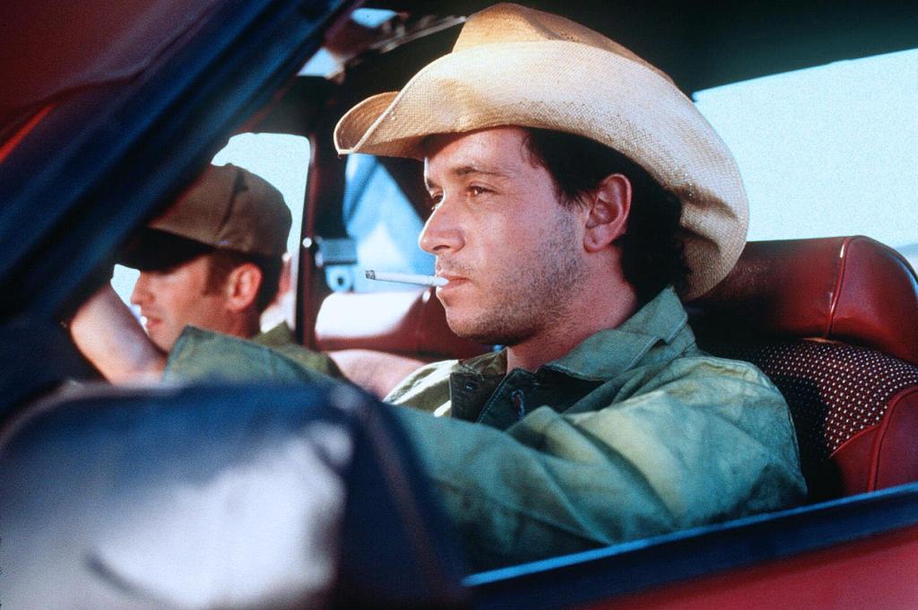 Кадры из Руки вверх, или Грабители-неудачники (1996)