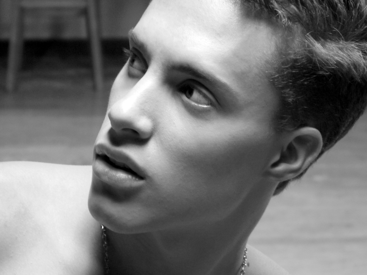 Я, счастье этого мира (2014)