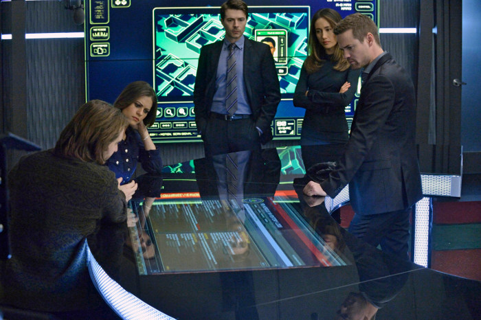 Кадры из Никита (2010)