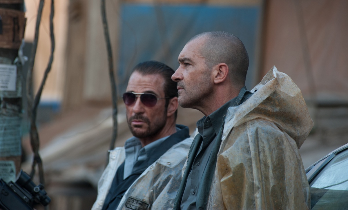 Кадры из Страховщик (2014)