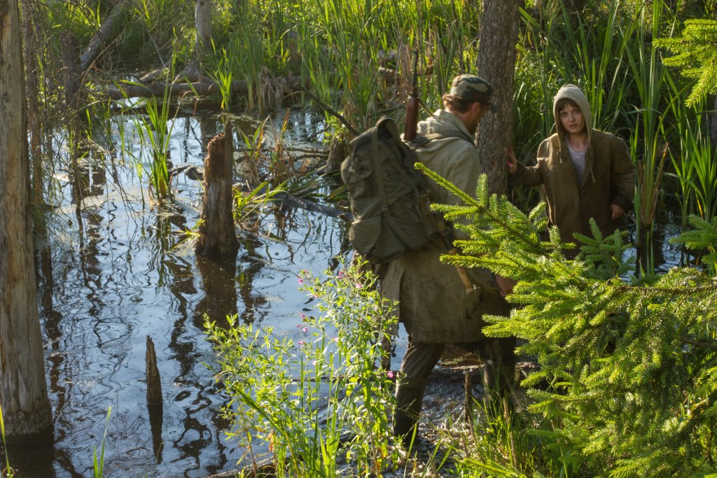 Кадры из Барби и медведь (2015)