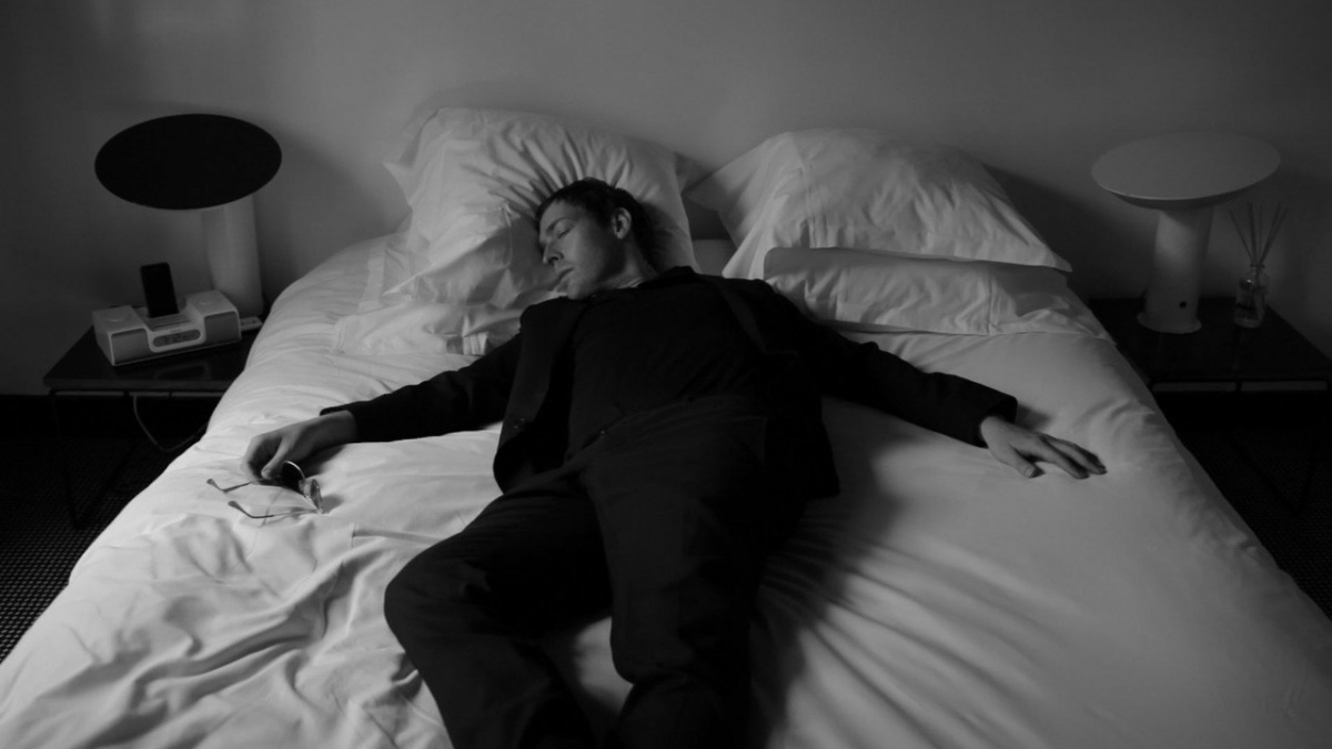 Кадры из Только для влюбленных (2011)