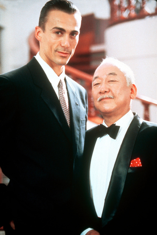 Кадры из Кровавый спорт 2 (1996)