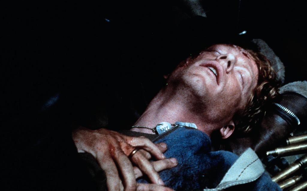 Кадры из Красавица Мемфиса (1990)