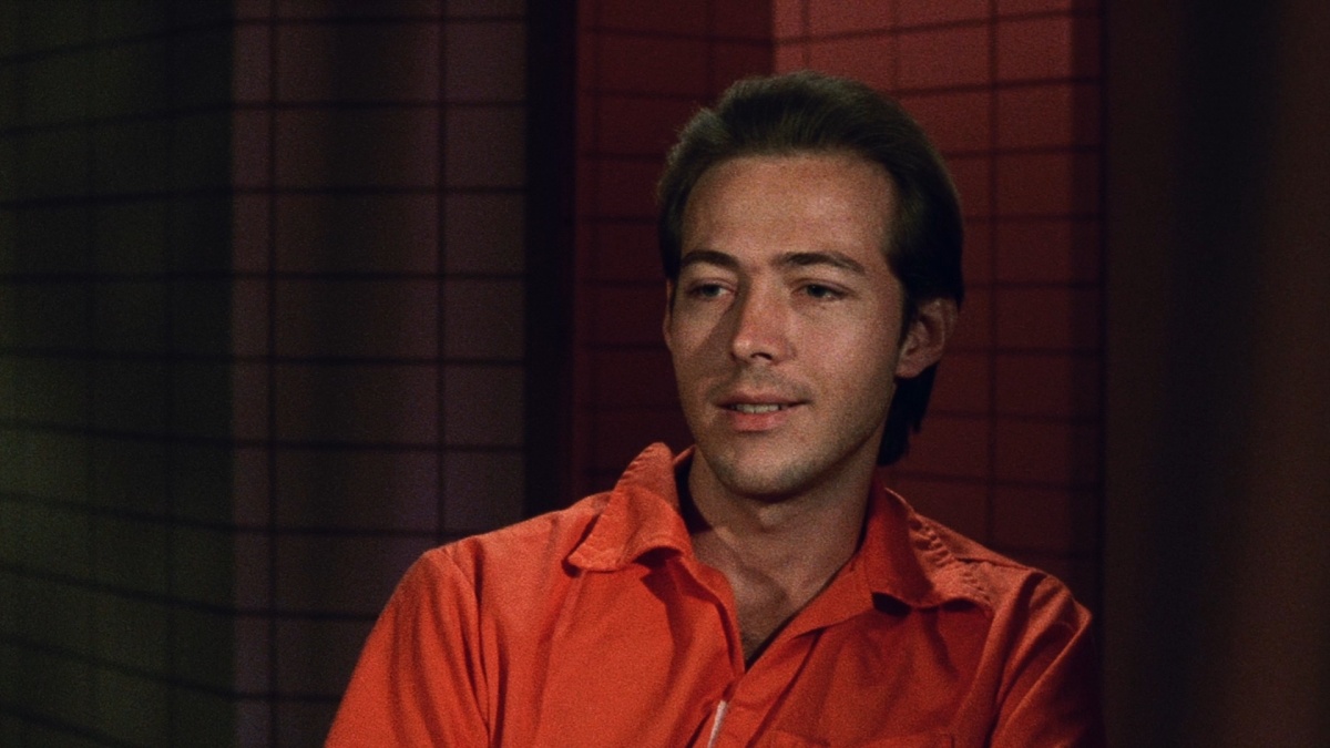 Кадры из Тонкая голубая линия (1988)