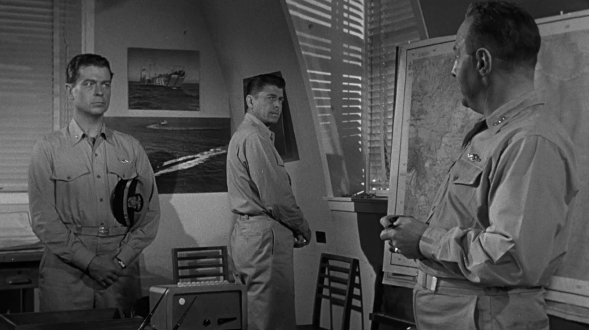 Кадры из Морские ведьмы (1957)