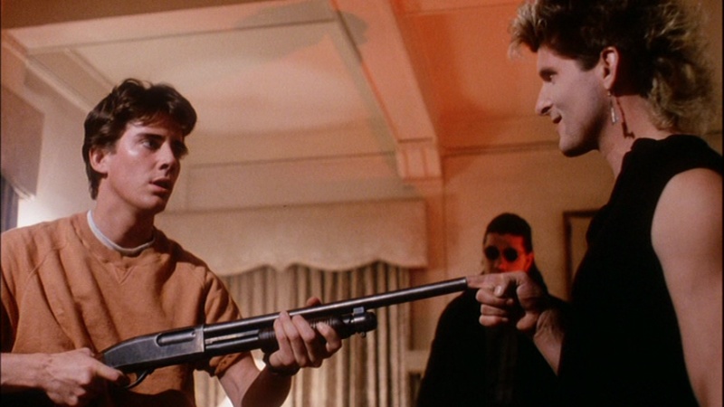 Кадры из Дважды мертвый (1988)