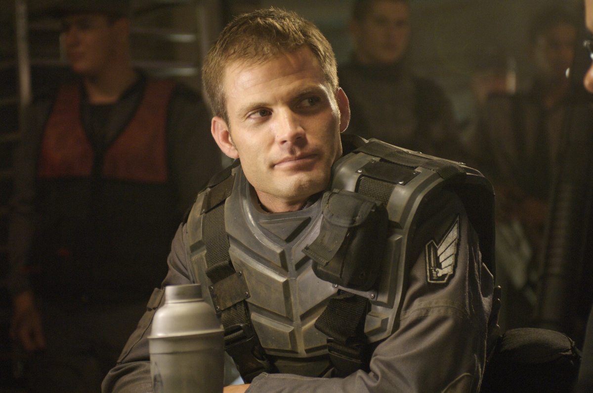 Кадры из Звездный десант 3: Мародер (2008)