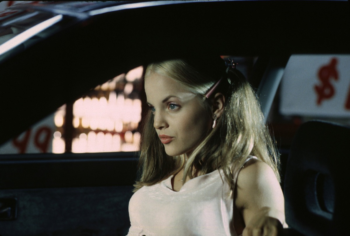 Кадры из Нигде (1997)