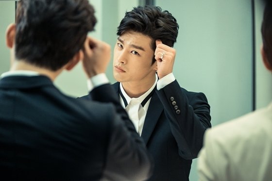 Привет, монстр! (2015)