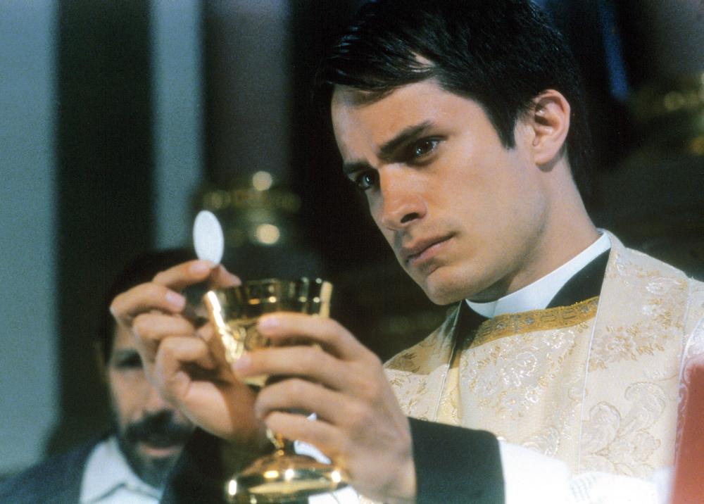 Кадры из Тайна отца Амаро (2002)