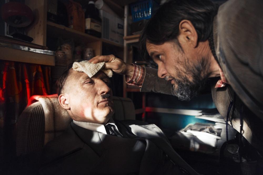 Он снова здесь (2015)