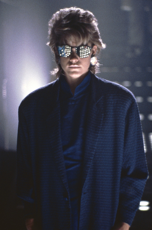 Кадры из Ночной полёт (1987)