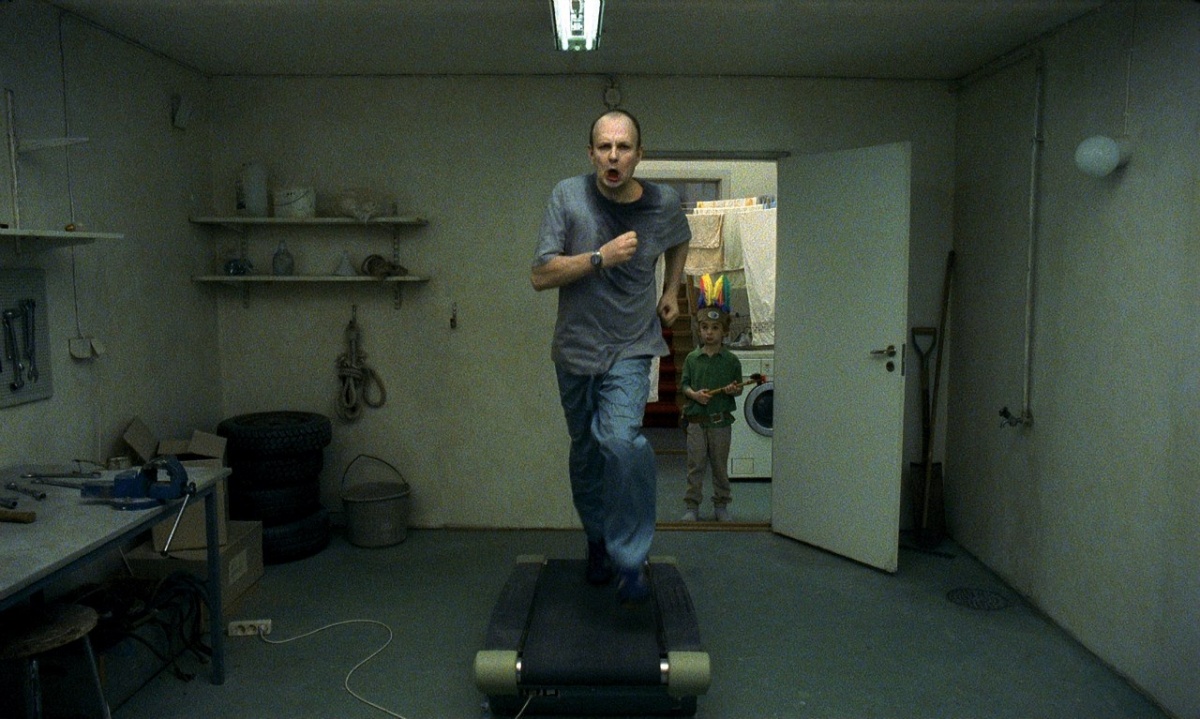 Кадры из Ты, живущий (2007)