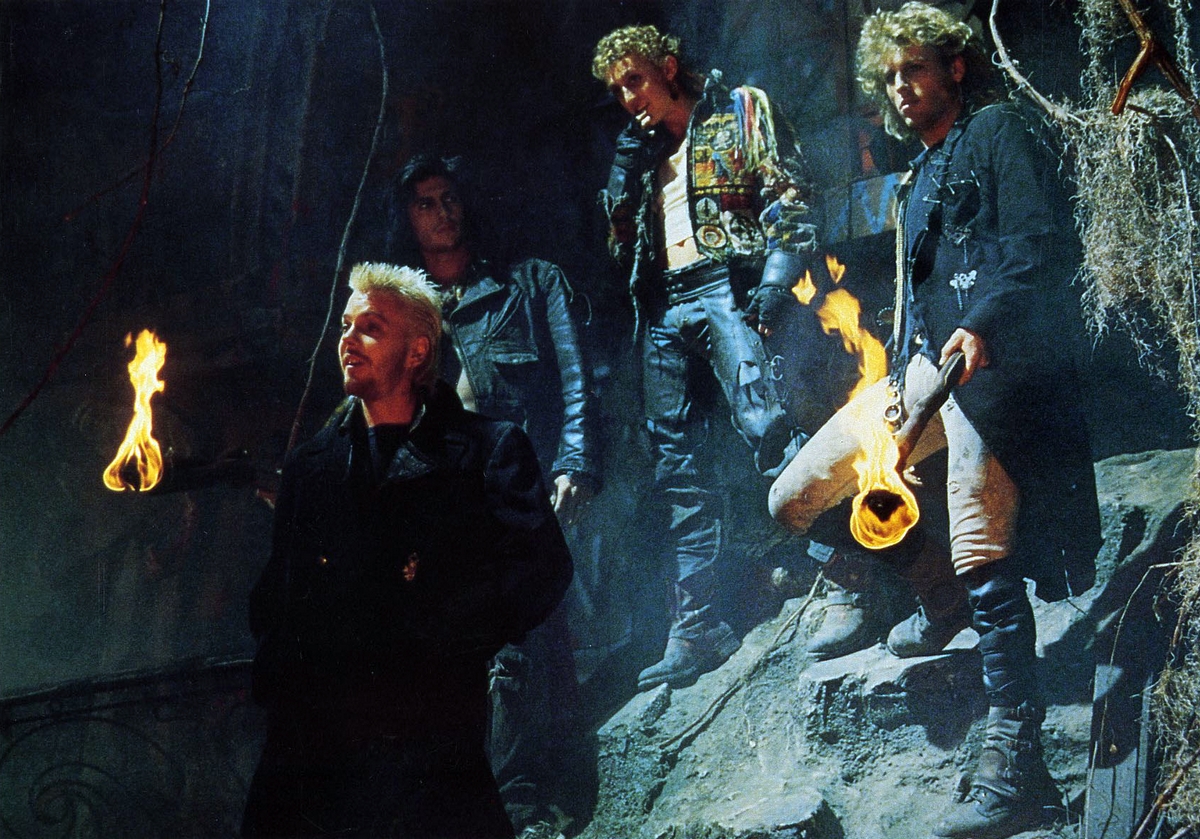 Кадры из Пропащие ребята (1987)