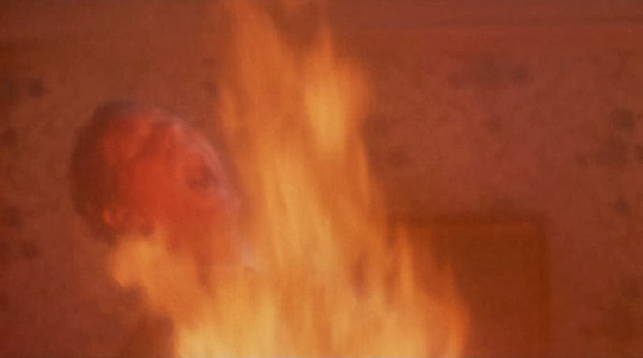 Кадры из Кровавое посвящение (1984)