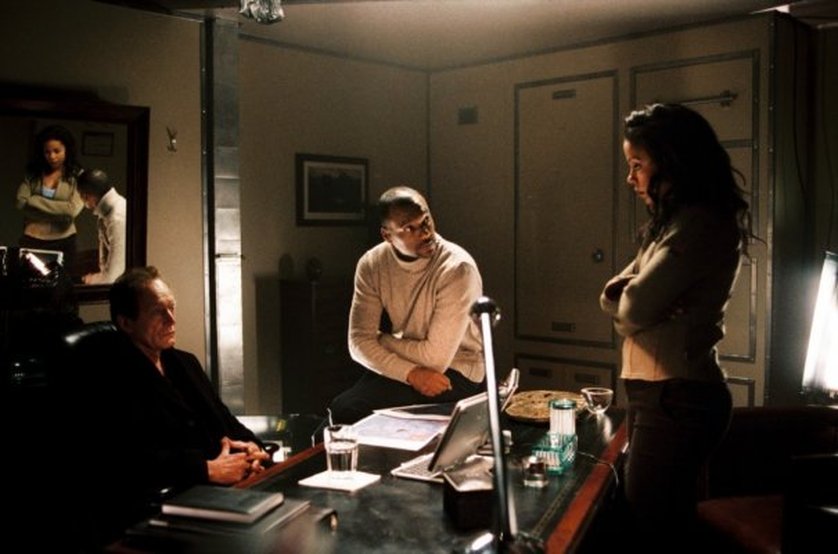 Кадры из Чужой против Хищника (2004)