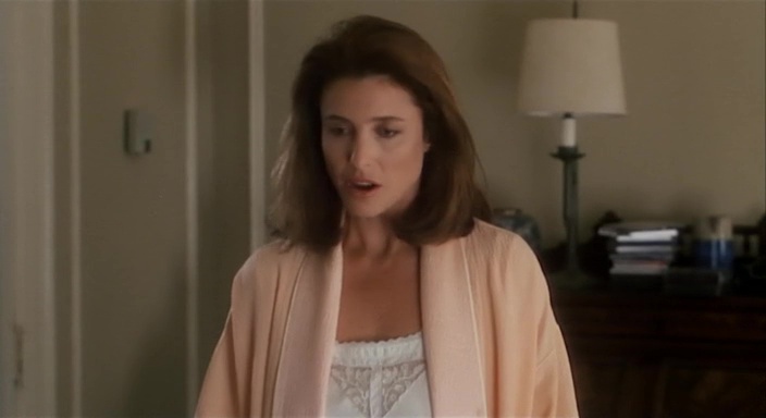 Кадры из Скрывающийся в доме (1989)