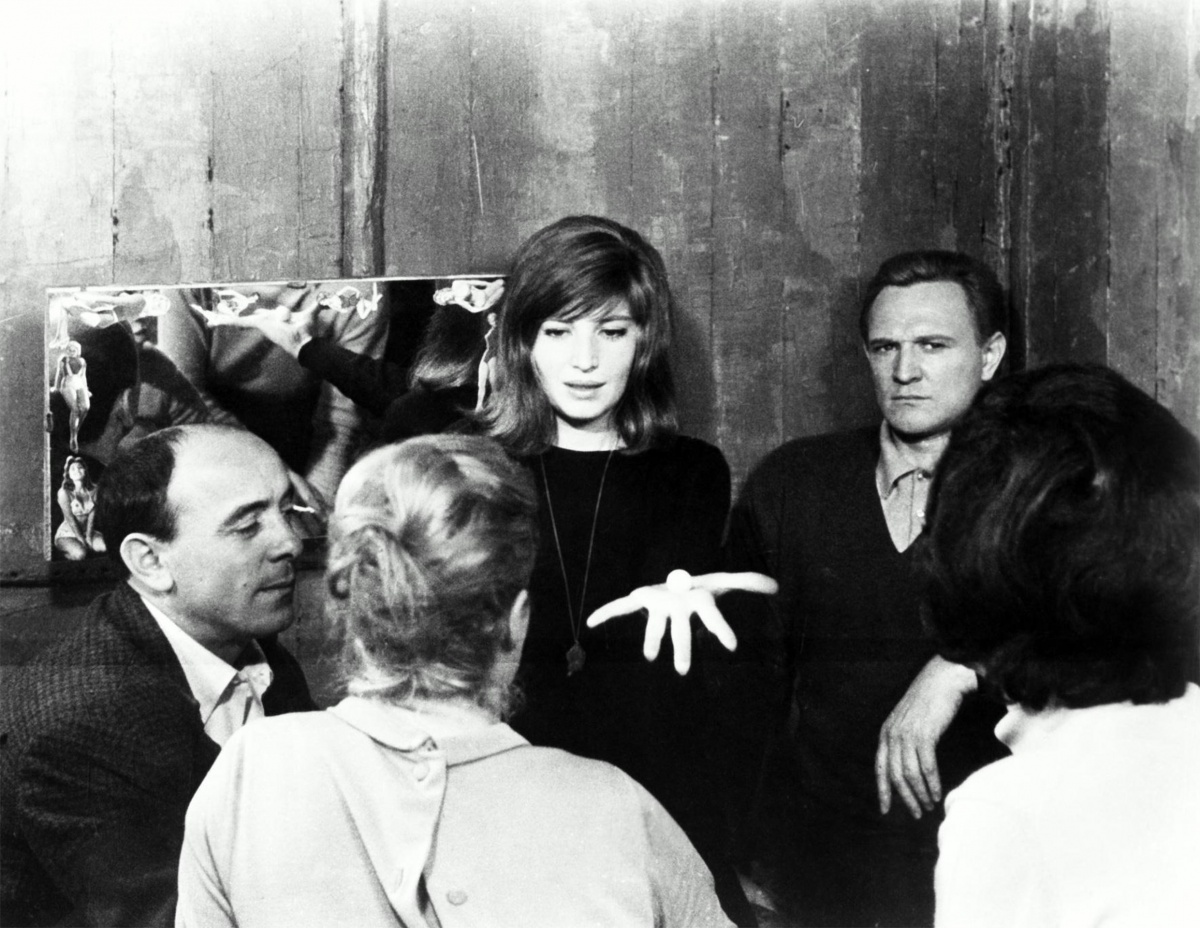 Кадры из Красная пустыня (1964)