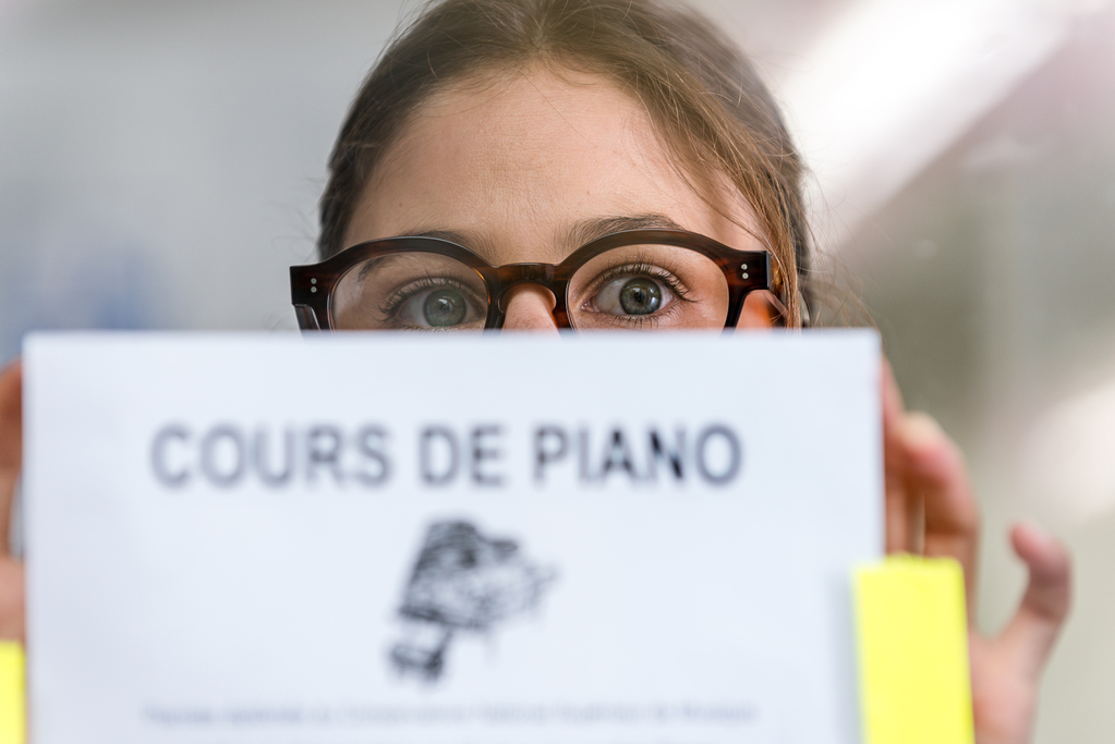 Кадры из Мало, много, слепо (2015)