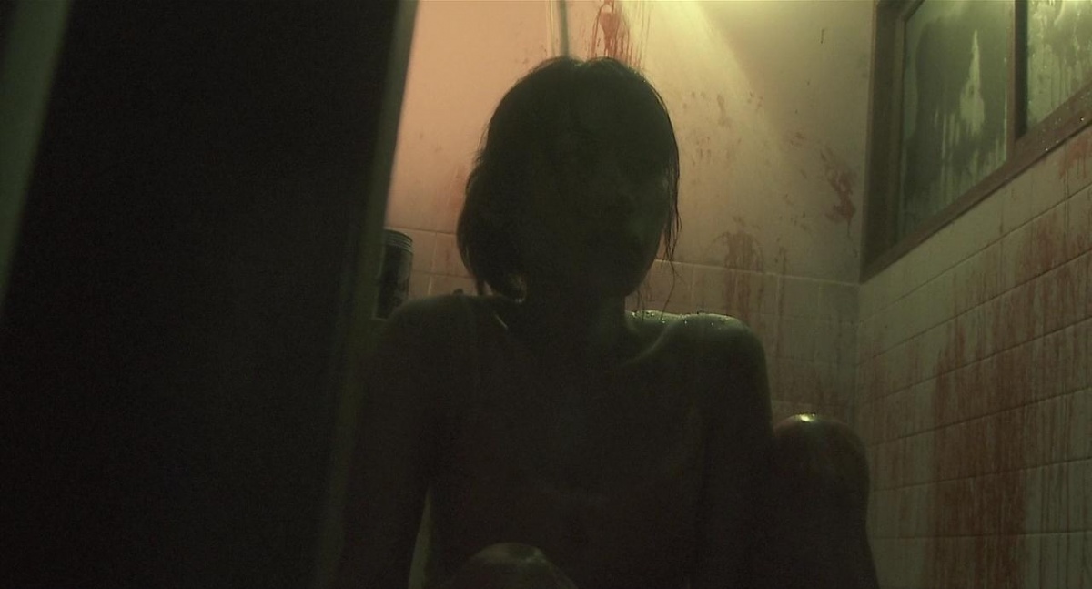 Кадры из Обнажённая ночь: Спасение (2010)