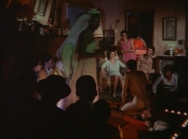 Кадры из Свит Свитбэк: Песня мерзавца (1971)