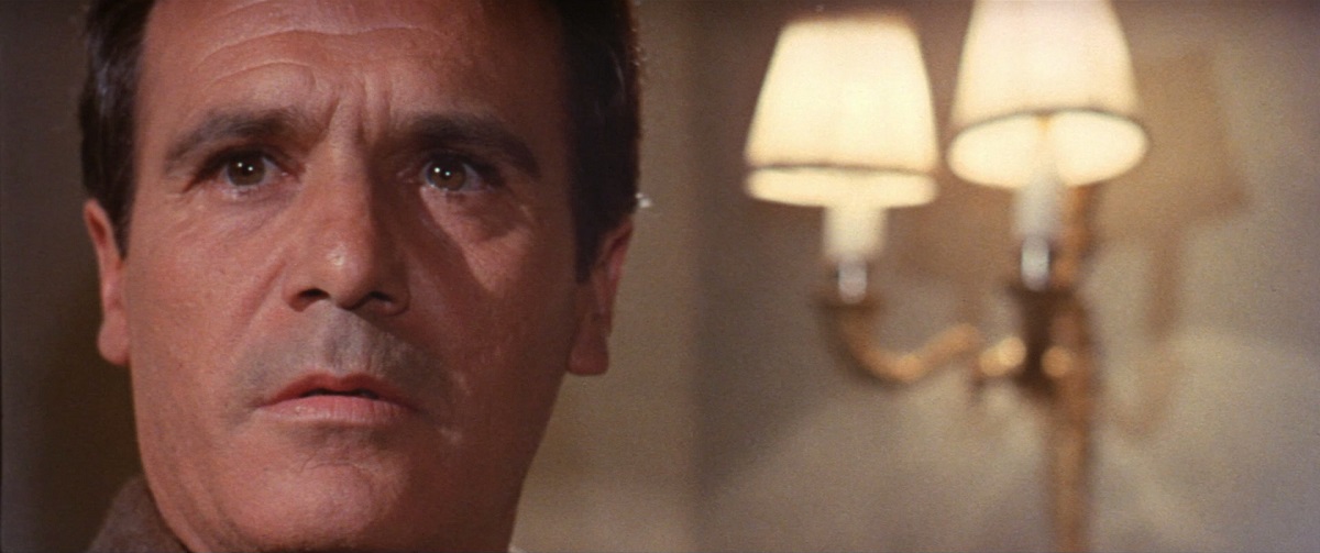 Кадры из «Штуки» над Лондоном (1969)