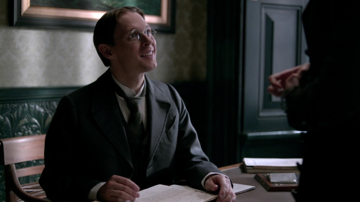 Кадры из Страшные сказки / Ужасы по дешёвке / Бульварные ужасы (2014)