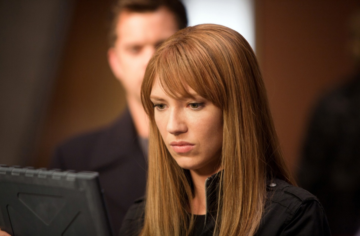 Кадры из За гранью / Грань (2018)