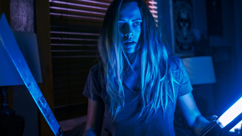 Кадры из И гаснет свет... (2016)