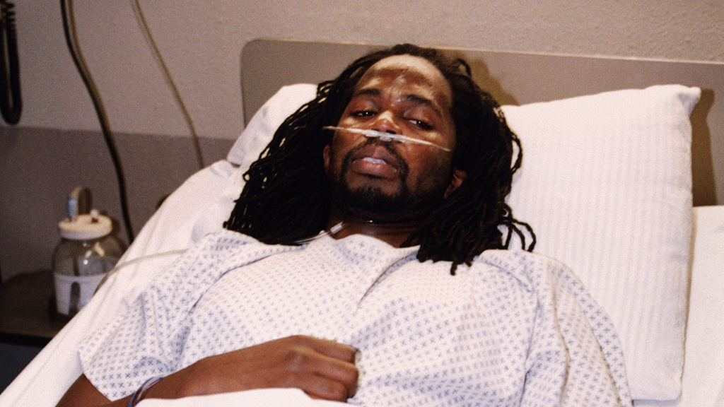 Кадры из Тюрьма «ОZ» (1997)