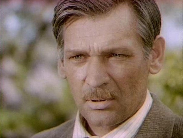 Кадры из Тени исчезают в полдень (1972)