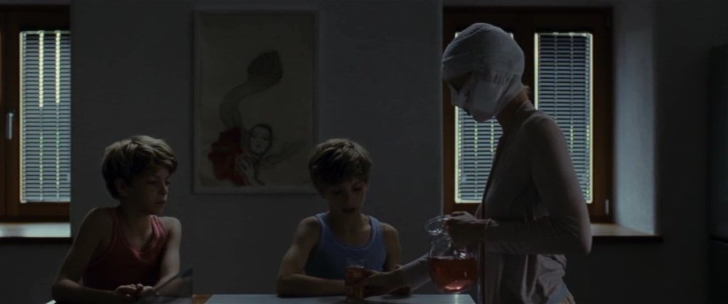 Кадры из Спокойной ночи, мамочка (2014)