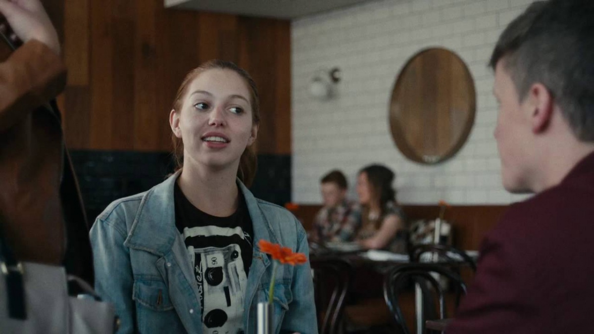 Кадры из Свидание для безумной Мэри (2016)