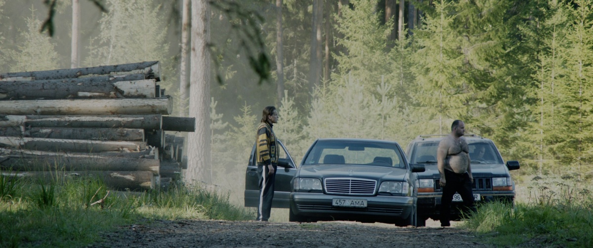 Кадры из Беспорядочные дни – Лихие 90-ые (2016)