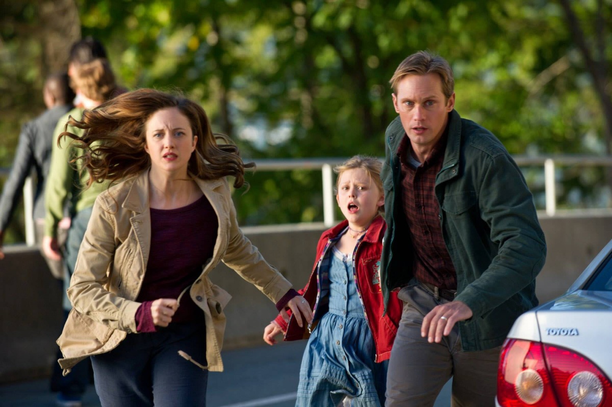 Затаившись (2015)