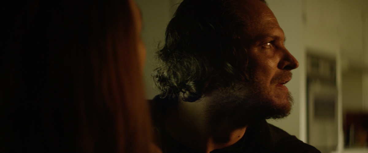 Кадры из Дом напротив (2016)