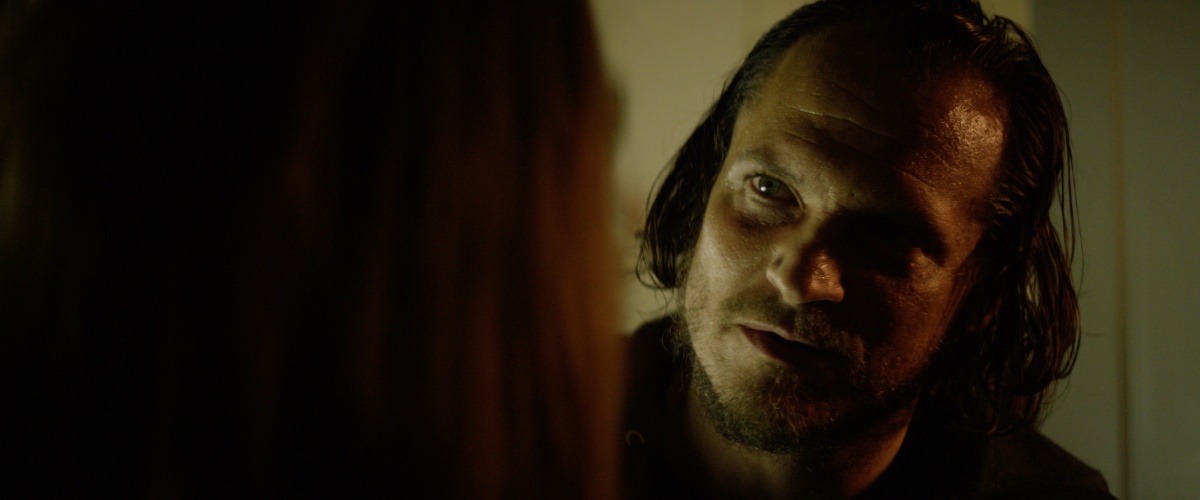 Кадры из Дом напротив (2016)