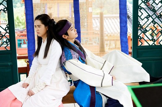 Хваран: Начало / Отряд Хваран (2016)