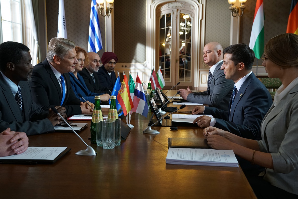 Кадры из Слуга народа 2 (2016)